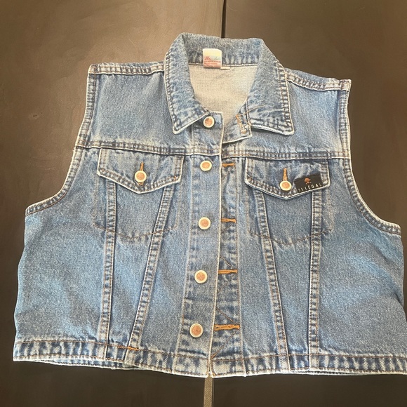 Vintage Denim Jean Vest ILLEGAL Skull Star Retro 80s Moto Jacket Biker Punk Goth - Picture 9 of 10